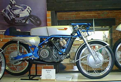1967suzukirs67_1.jpg (64094 bytes)