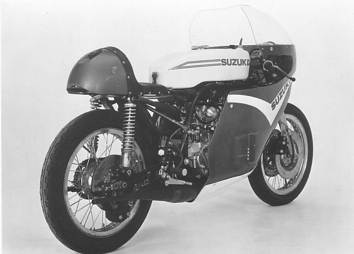 TR750factoryphoto.jpg (43629 bytes)