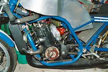 pictures0008.jpg (14683 bytes)