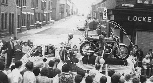 1971-Carnival.jpg (64209 bytes)